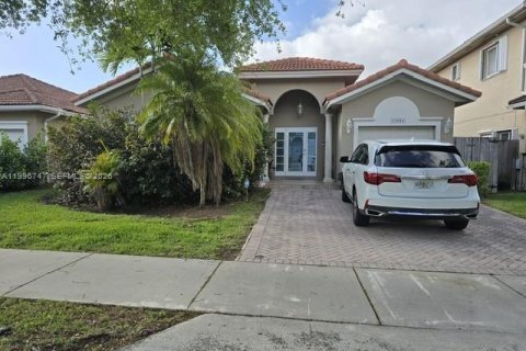 Casa en venta en Miami, Florida, 3 dormitorios, 154.96 m2 № 2058704 - foto 5