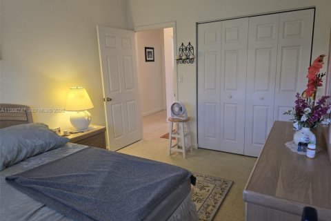 Casa en venta en Miami, Florida, 3 dormitorios, 154.96 m2 № 2058704 - foto 23