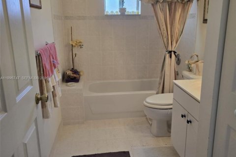 Casa en venta en Miami, Florida, 3 dormitorios, 154.96 m2 № 2058704 - foto 24