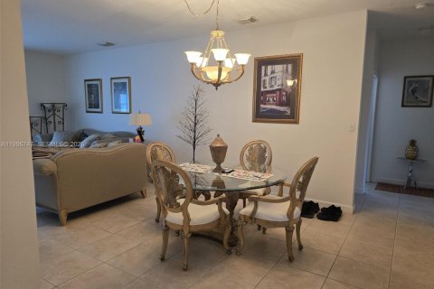 Casa en venta en Miami, Florida, 3 dormitorios, 154.96 m2 № 2058704 - foto 27