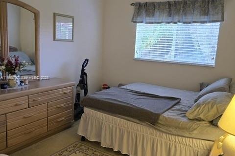 Casa en venta en Miami, Florida, 3 dormitorios, 154.96 m2 № 2058704 - foto 18