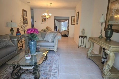 Casa en venta en Miami, Florida, 3 dormitorios, 154.96 m2 № 2058704 - foto 6
