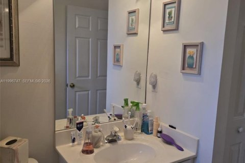 Casa en venta en Miami, Florida, 3 dormitorios, 154.96 m2 № 2058704 - foto 25