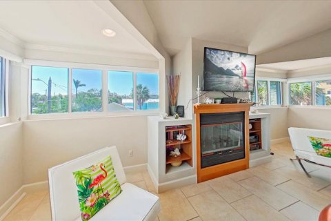 Villa ou maison à vendre à Treasure Island, Floride: 4 chambres, 199.18 m2 № 1634470 - photo 6
