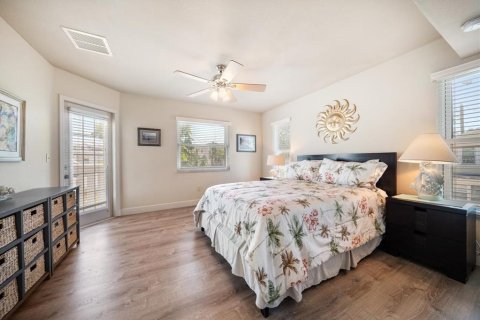 Villa ou maison à vendre à Treasure Island, Floride: 4 chambres, 199.18 m2 № 1634470 - photo 28