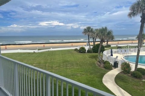 Condo in Flagler Beach, Florida, 2 bedrooms № 2196743 - photo 4