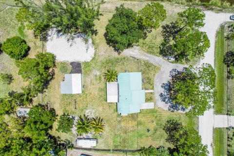 House in The Acreage, Florida 3 bedrooms, 109.25 sq.m. № 1182404 - photo 1