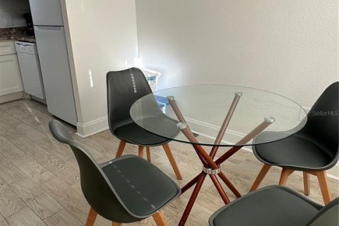 Copropriété à louer à Clearwater, Floride: 1 chambre, 80.17 m2 № 2117509 - photo 8