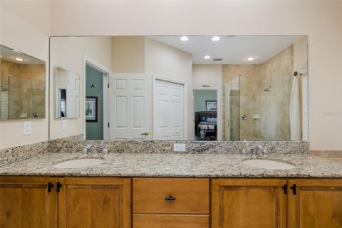 Townhouse in Palm Harbor, Florida 4 bedrooms, 215.35 sq.m. № 2233493 - photo 23
