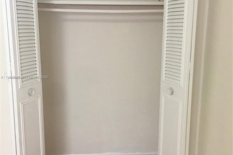 Copropriété à louer à Miami, Floride: 1 chambre, 70.61 m2 № 2001342 - photo 13
