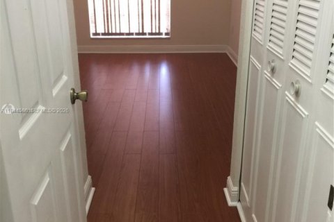 Copropriété à louer à Miami, Floride: 1 chambre, 70.61 m2 № 2001342 - photo 10