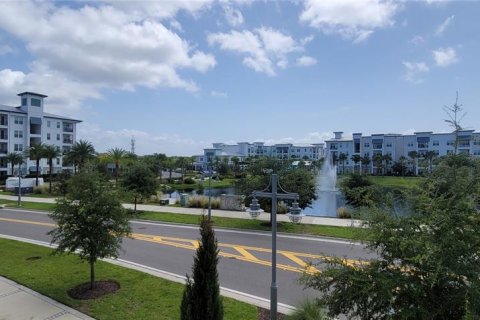 Touwnhouse à louer à Tampa, Floride: 3 chambres, 203.64 m2 № 2437220 - photo 15