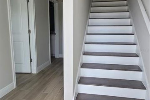 Touwnhouse à louer à Tampa, Floride: 3 chambres, 203.64 m2 № 2437220 - photo 3
