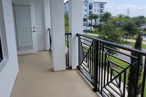 Touwnhouse à louer à Tampa, Floride: 3 chambres, 203.64 m2 № 2437220 - photo 14
