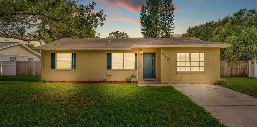 House in Bartow, Florida 3 bedrooms, 120.49 sq.m. № 1881315