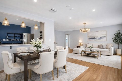 Villa ou maison à vendre à Hollywood, Floride: 2 chambres, 100.33 m2 № 2064823 - photo 2