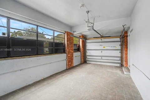 Villa ou maison à vendre à Hollywood, Floride: 2 chambres, 100.33 m2 № 2064823 - photo 25