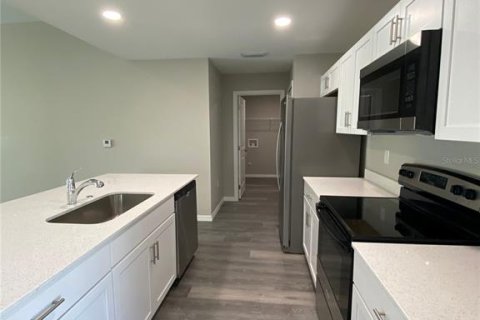 Villa ou maison à louer à Rotonda, Floride: 4 chambres, 144.37 m2 № 1884265 - photo 7