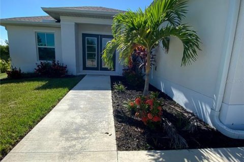 Villa ou maison à louer à Rotonda, Floride: 4 chambres, 144.37 m2 № 1884265 - photo 3