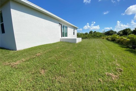 Villa ou maison à louer à Rotonda, Floride: 4 chambres, 144.37 m2 № 1884265 - photo 23