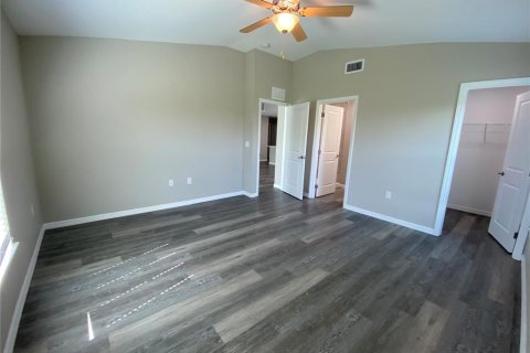 Villa ou maison à louer à Rotonda, Floride: 4 chambres, 144.37 m2 № 1884265 - photo 9