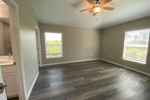 Villa ou maison à louer à Rotonda, Floride: 4 chambres, 144.37 m2 № 1884265 - photo 10