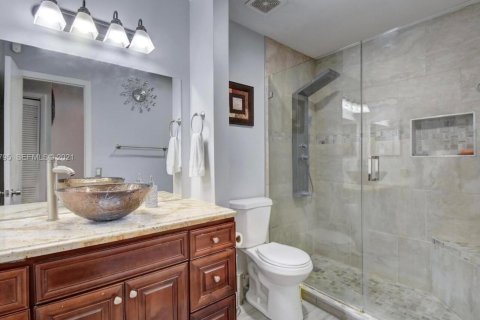 Townhouse in Coral Springs, Florida 2 bedrooms, 91.79 sq.m. № 2082944 - photo 16