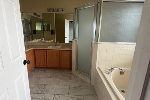 Villa ou maison à louer à Kissimmee, Floride: 4 chambres, 196.3 m2 № 2101107 - photo 14