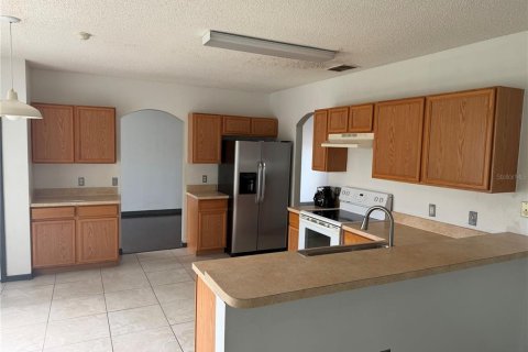 Villa ou maison à louer à Kissimmee, Floride: 4 chambres, 196.3 m2 № 2101107 - photo 9
