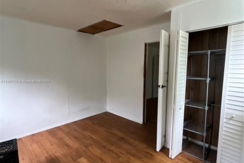 Immobilier commercial à vendre à Miami, Floride: 155.8 m2 № 1946652 - photo 5
