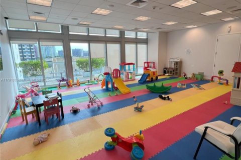 Купить кондоминиум в Майами, Флорида 2 спальни, 95.13м2, № 1957808 - фото 15