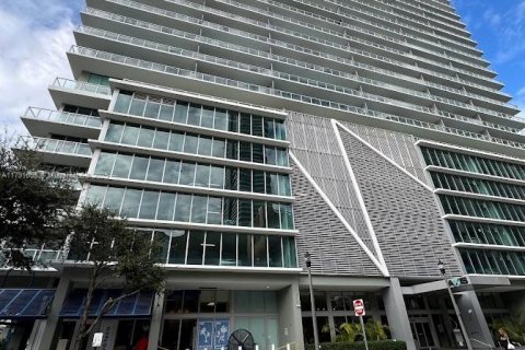 Купить кондоминиум в Майами, Флорида 2 спальни, 95.13м2, № 1957808 - фото 2