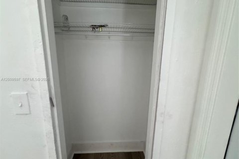 Appartement à louer à Miami, Floride № 2171004 - photo 8