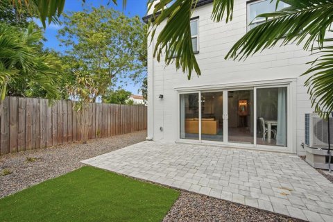 Touwnhouse à vendre à Tampa, Floride: 2 chambres, 110.74 m2 № 2419838 - photo 19