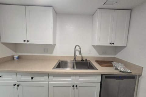 Copropriété à louer à Altamonte Springs, Floride: 2 chambres, 83.33 m2 № 2148042 - photo 7
