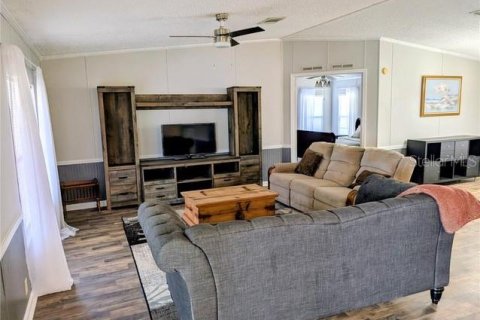 Apartment in Astor, Florida 3 bedrooms, 160.54 sq.m. № 2394375 - photo 5