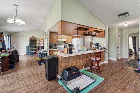 Villa ou maison à vendre à Weeki Wachee, Floride: 3 chambres, 214.42 m2 № 2219882 - photo 10