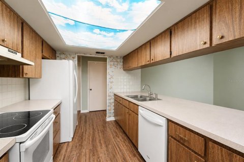 Villa ou maison à vendre à Weeki Wachee, Floride: 3 chambres, 214.42 m2 № 2219882 - photo 8