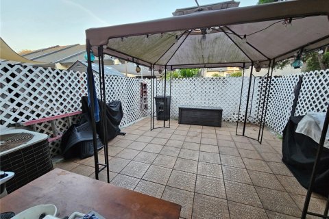Condo in Miami, Florida, 2 bedrooms  № 1786476 - photo 21