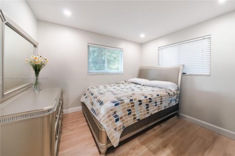 Casa en venta en Tamarac, Florida, 2 dormitorios, 96.99 m2 № 1940898 - foto 12