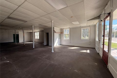 Immobilier commercial à louer à Gainesville, Floride: 120.77 m2 № 2430864 - photo 5