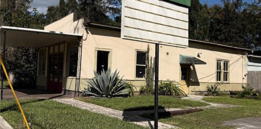 Immobilier commercial à Gainesville, Floride 120.77 m2 № 2430864