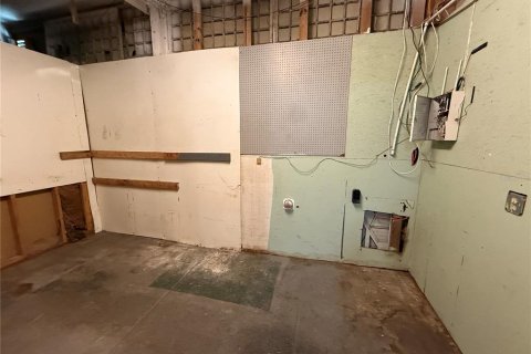 Immobilier commercial à louer à Gainesville, Floride: 120.77 m2 № 2430864 - photo 13