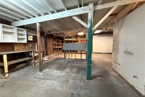 Immobilier commercial à louer à Gainesville, Floride: 120.77 m2 № 2430864 - photo 16