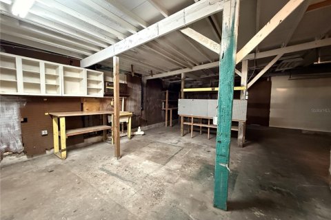 Immobilier commercial à louer à Gainesville, Floride: 120.77 m2 № 2430864 - photo 12
