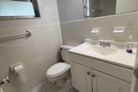 Condo in Lake Worth, Florida, 1 bedroom  № 2075412 - photo 14