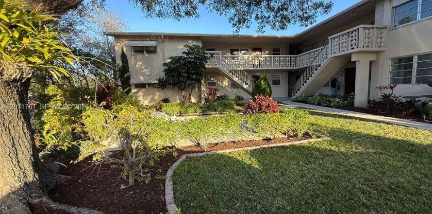 Condo in Lake Worth, Florida, 1 bedroom  № 2075412