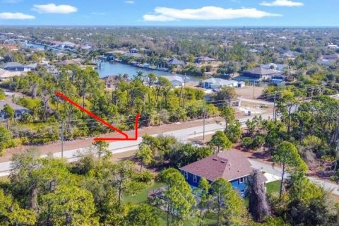 Terreno en Port Charlotte, Florida № 2234984