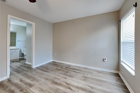 Casa en alquiler en Spring Hill, Florida, 3 dormitorios, 121.52 m2 № 1912848 - foto 6