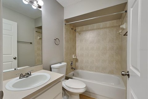 Casa en alquiler en Spring Hill, Florida, 3 dormitorios, 121.52 m2 № 1912848 - foto 13